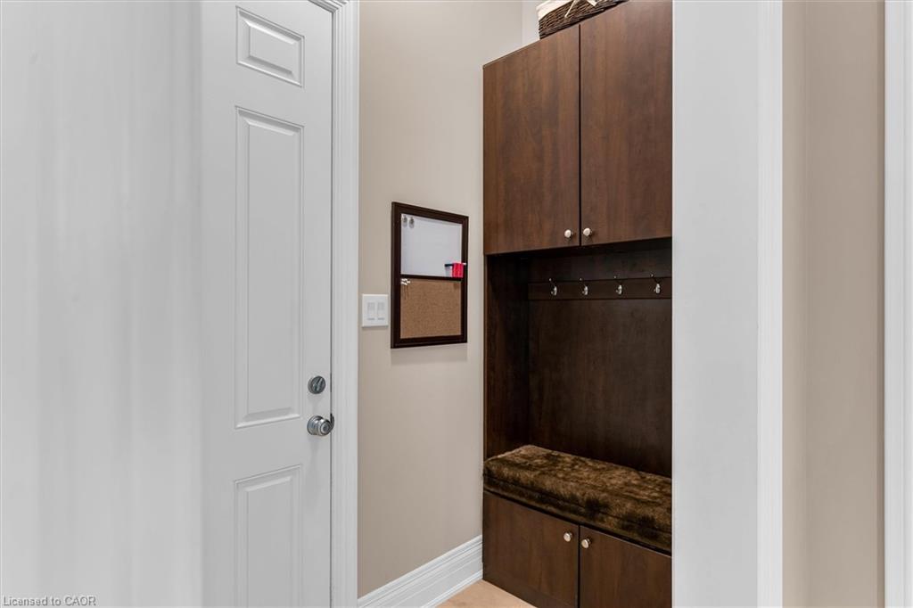 2434 Taylorwood Drive Property Photo 11