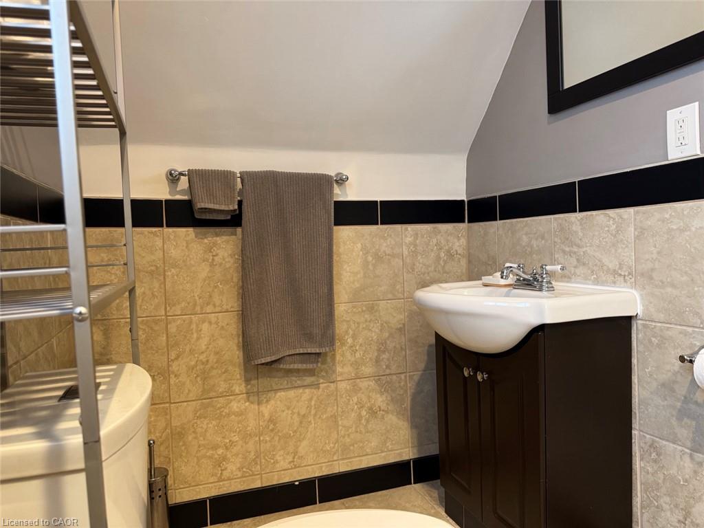 A-166 Cedardale Avenue Property Photo 18