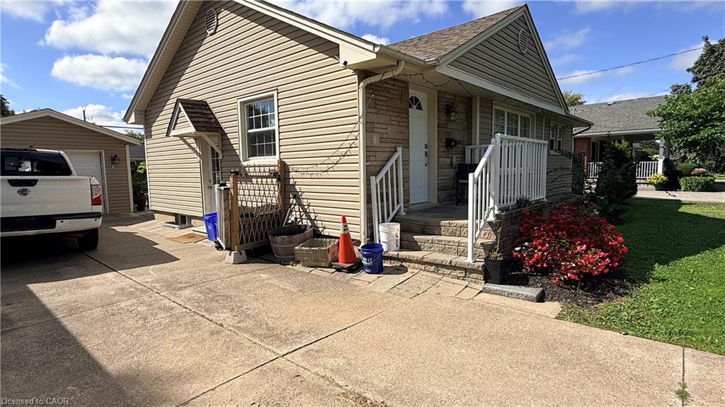 12 Roseland Avenue Property Photo 3