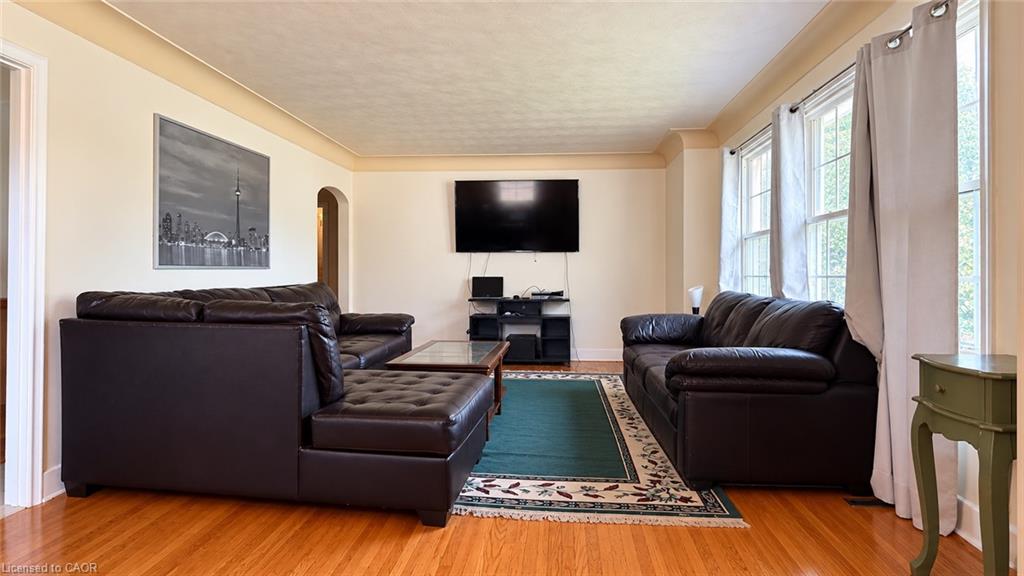 12 Roseland Avenue Property Photo 4