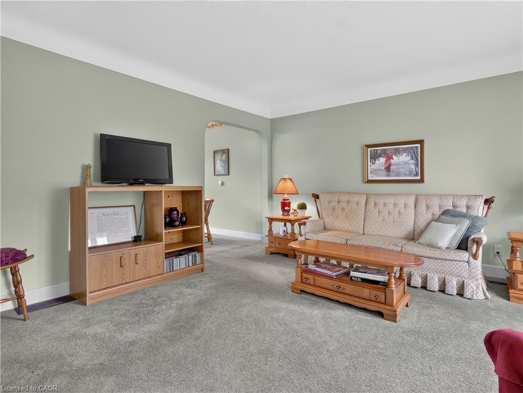 94 Jacobson Avenue Property Photo 3