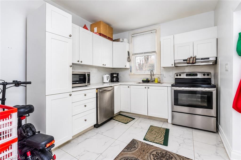 179 Wilson Street Property Photo 8