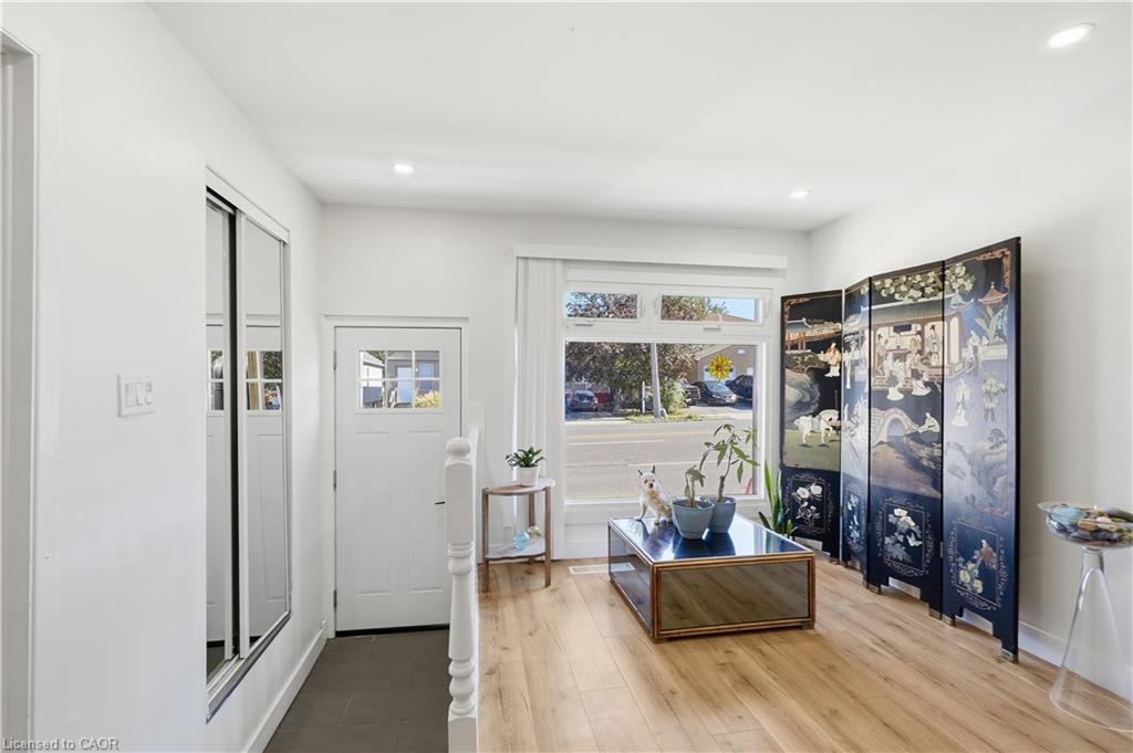658 Upper Wellington Street Property Photo 10