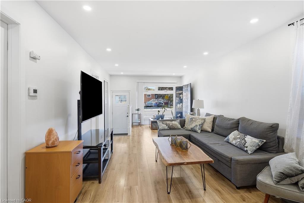 658 Upper Wellington Street Property Photo 11