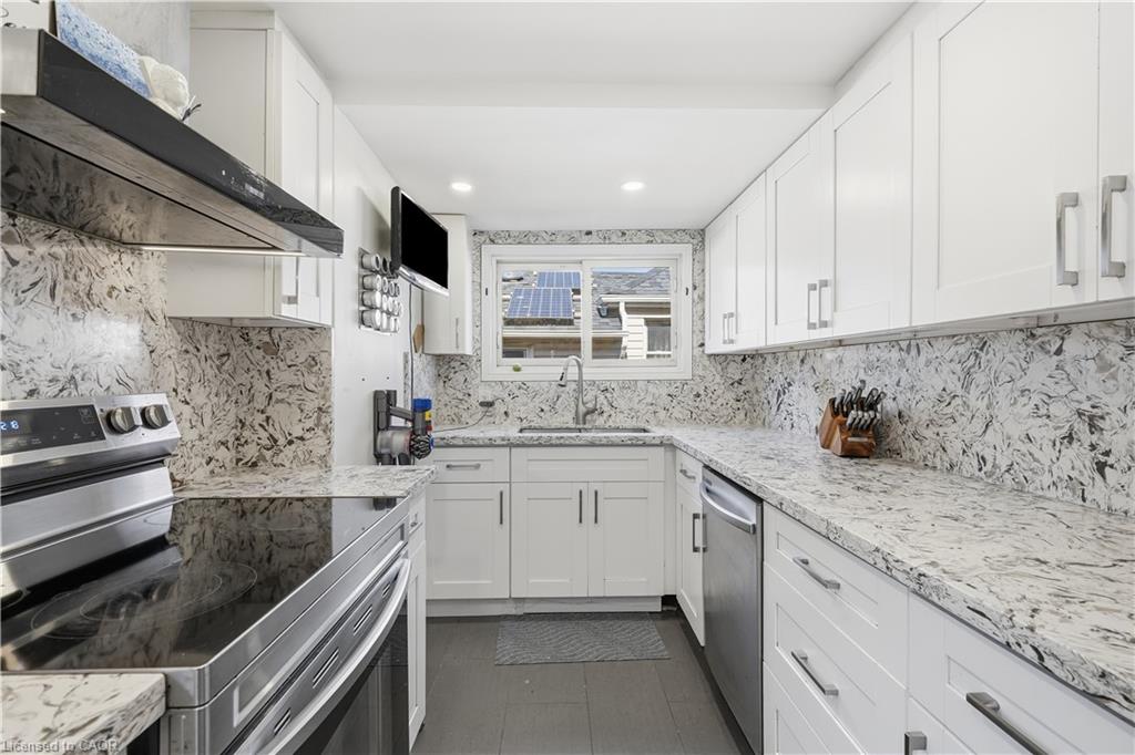 658 Upper Wellington Street Property Photo 19