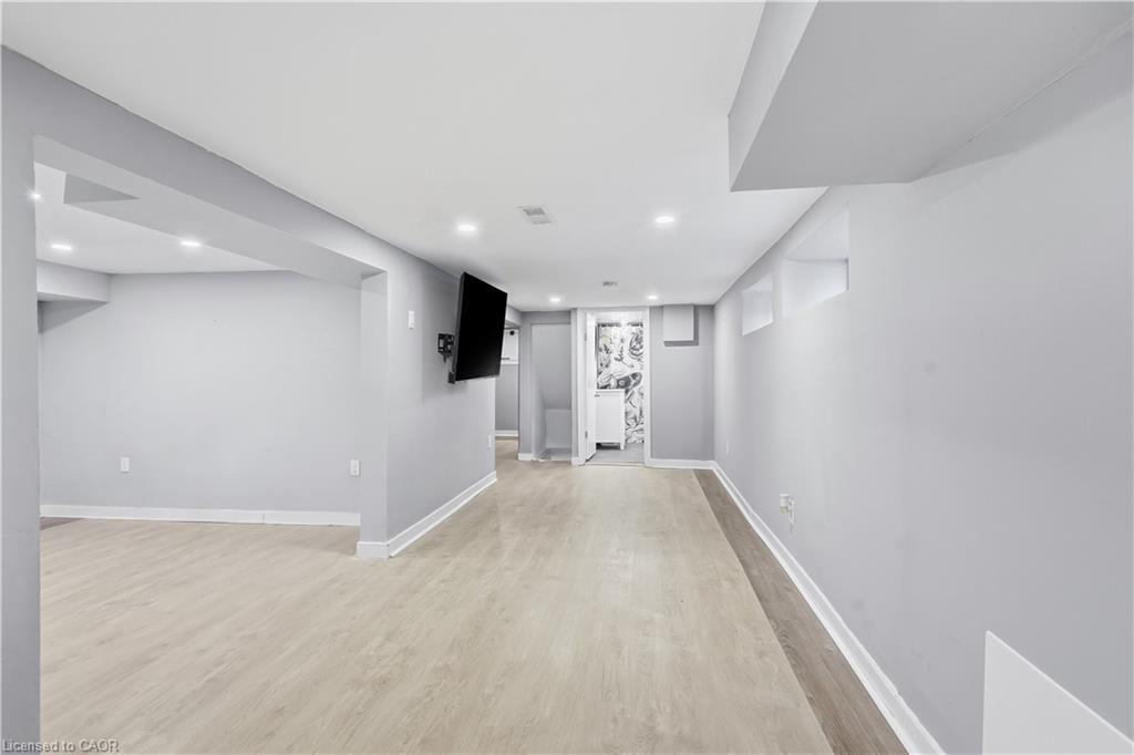 658 Upper Wellington Street Property Photo 34
