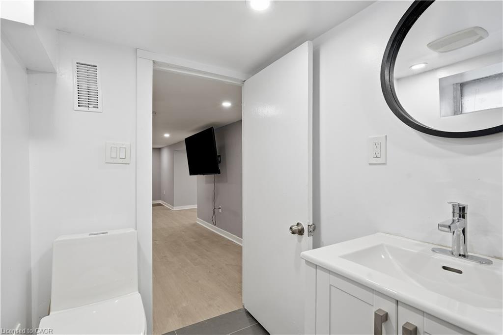 658 Upper Wellington Street Property Photo 38