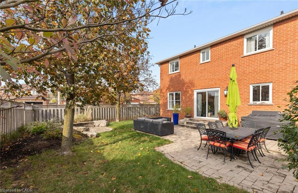 467 Hedgerow Lane Property Photo 34