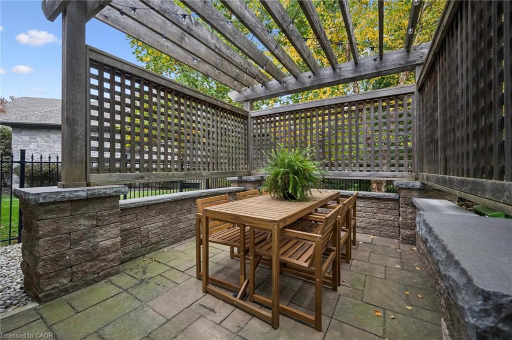 311 Terrace Wood Crescent Property Photo 47