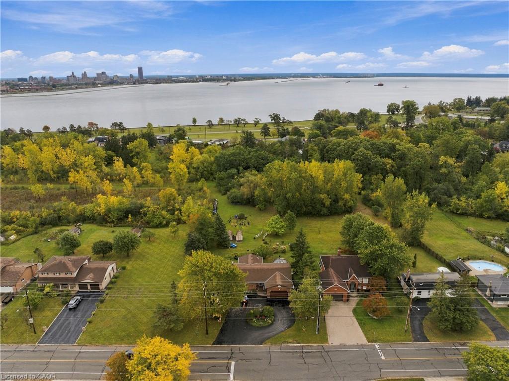 338 Albany Street Property Photo 4