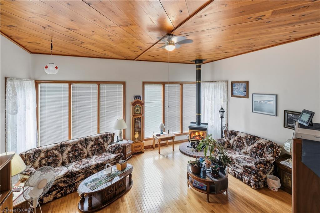 338 Albany Street Property Photo 11