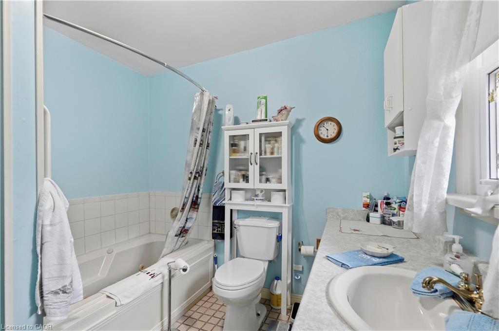 338 Albany Street Property Photo 17