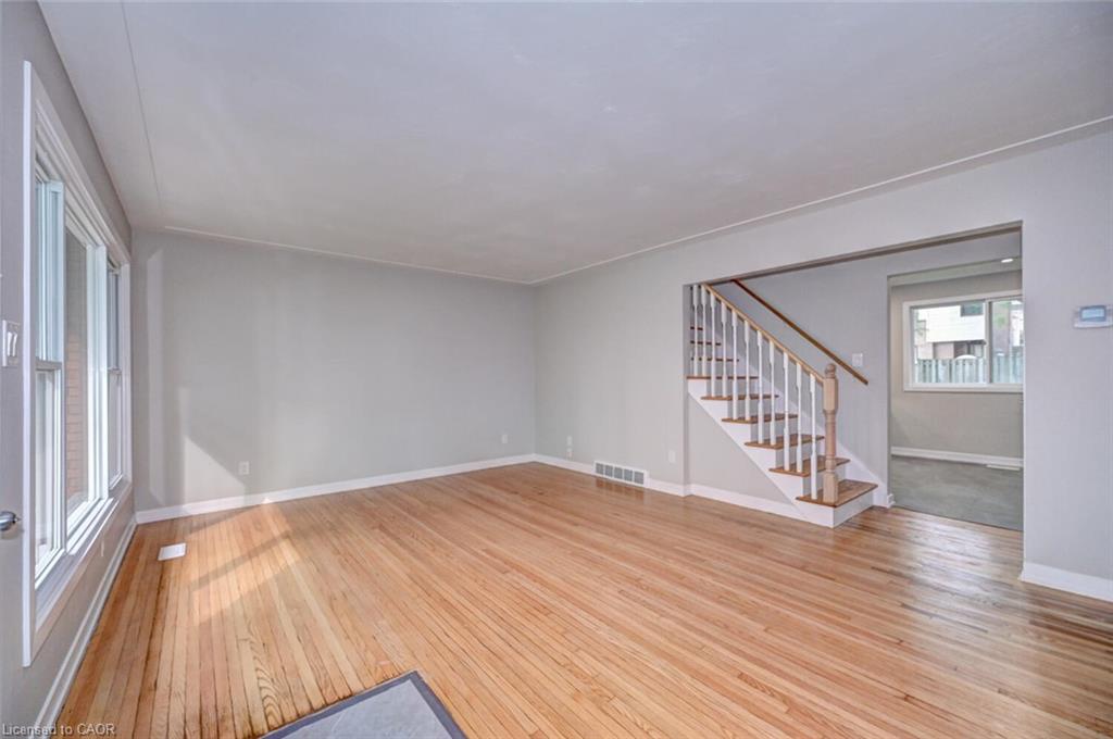 110 Conway Drive Property Photo 5