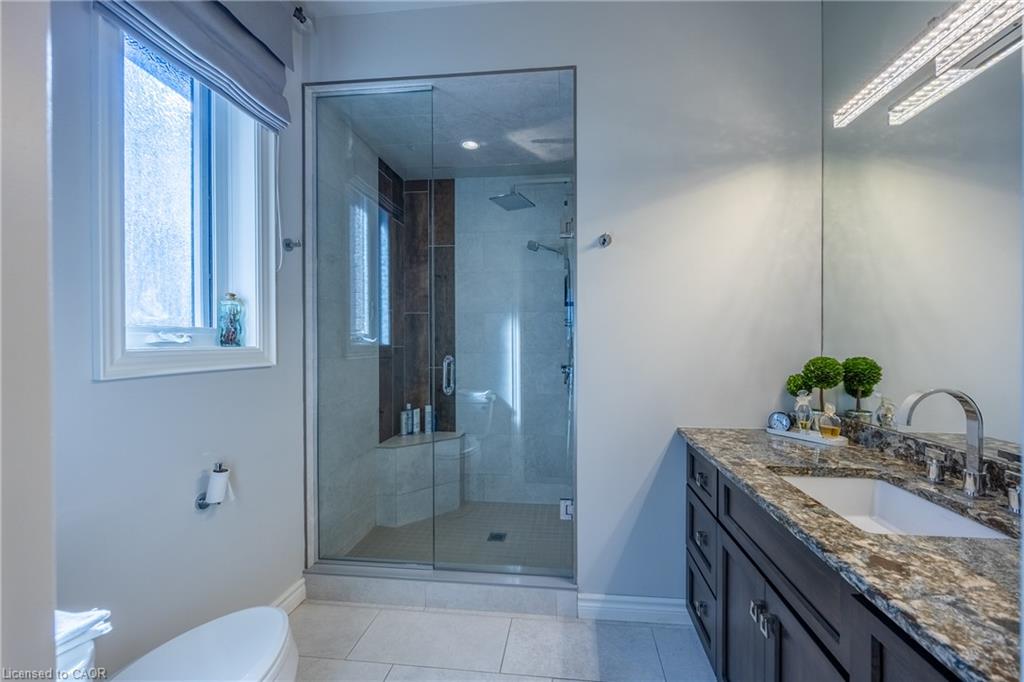 135 New Lakeshore Road Property Photo 22