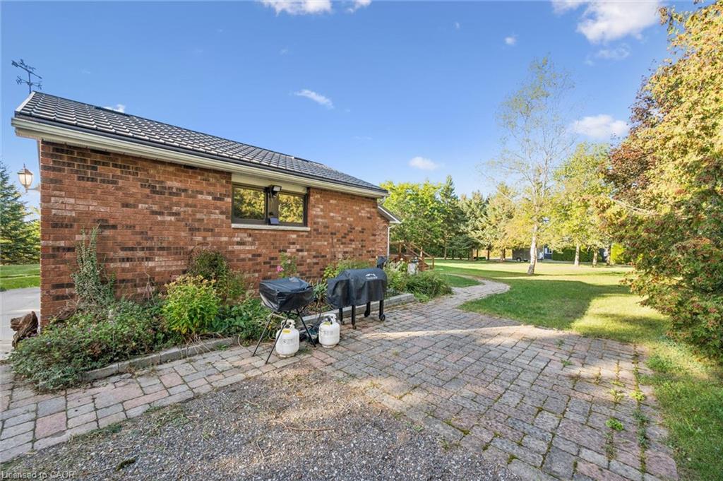 152043 12th Line Property Photo 34