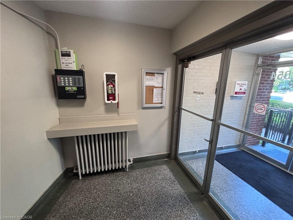 404-2054 Courtland Drive Property Photo 4