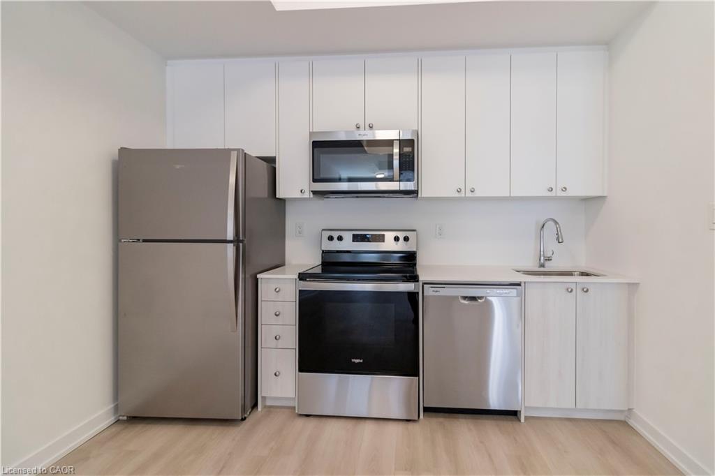 M11-40 Palace Street Property Photo 3