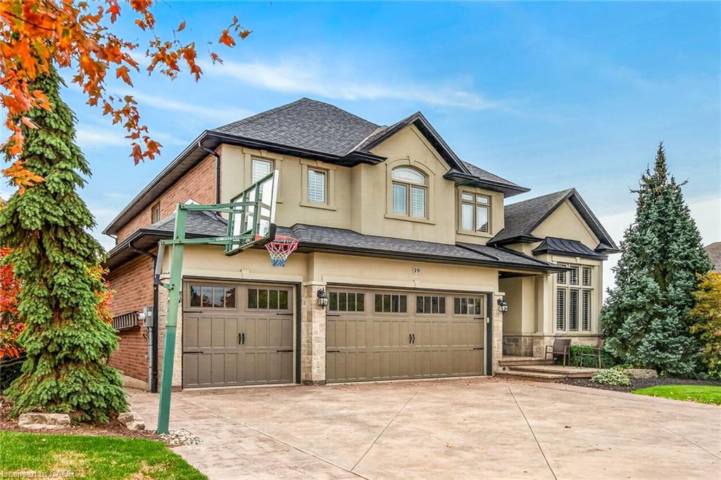 19 Greti Drive Property Photo 1