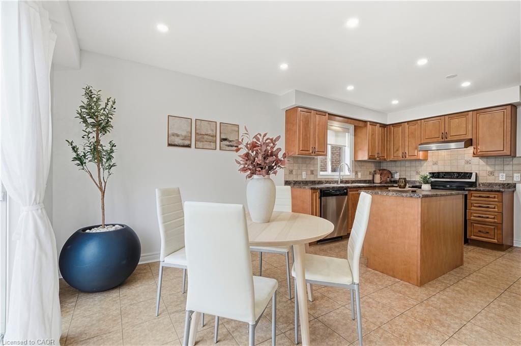 115 Bocelli Crescent Property Photo 10