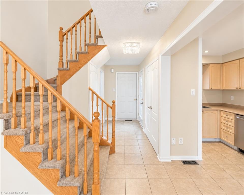 6143 Snowy Owl Crescent Property Photo 13