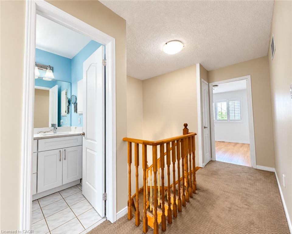 6143 Snowy Owl Crescent Property Photo 25