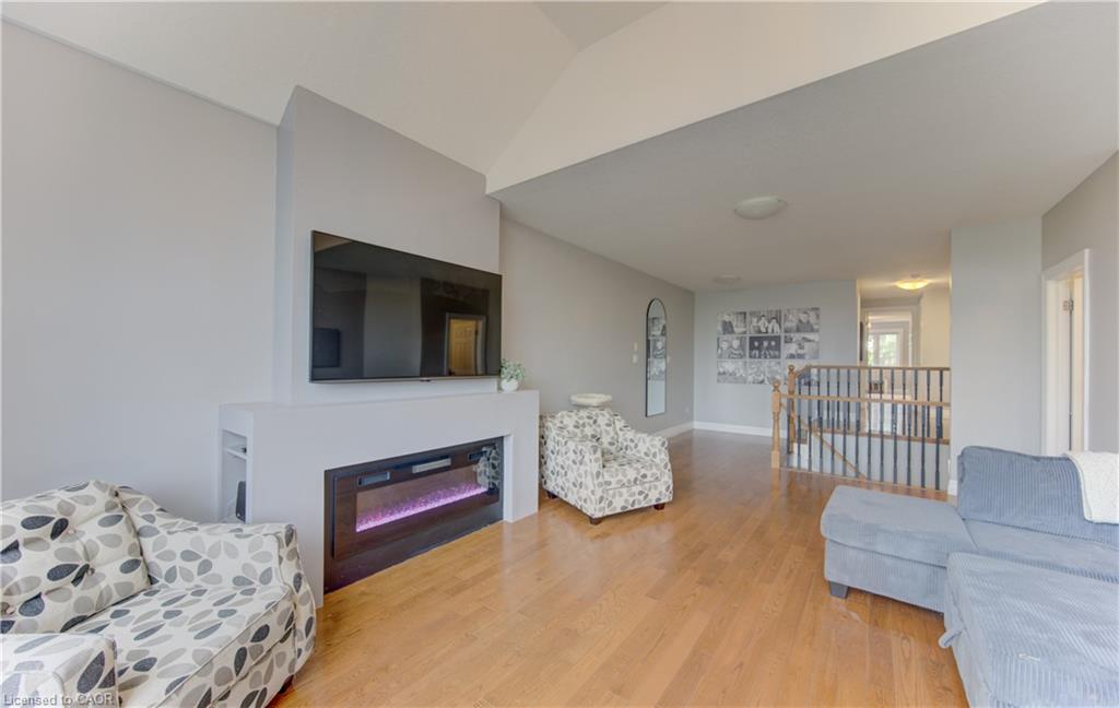 231 Steepleridge Street Property Photo 18
