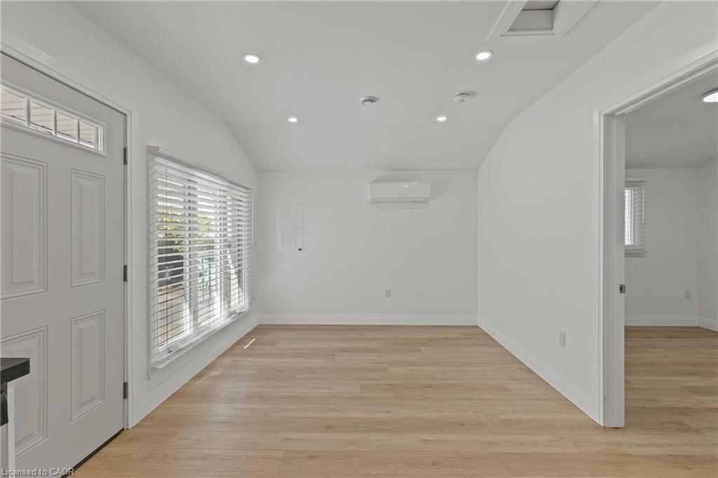 2-362 Gatfield Avenue Property Photo 9