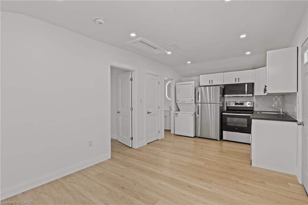 2-362 Gatfield Avenue Property Photo 10