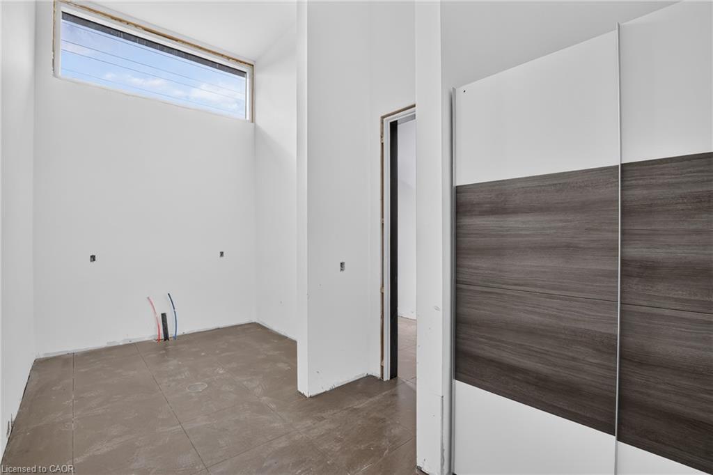 1 Meadowlark Way Property Photo 34