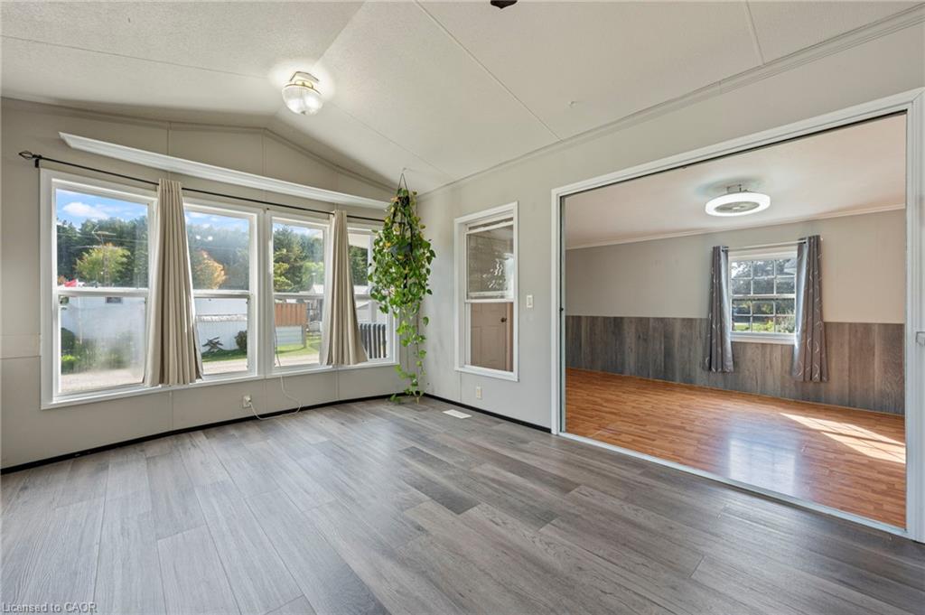 60-495856 10th Line Property Photo 16