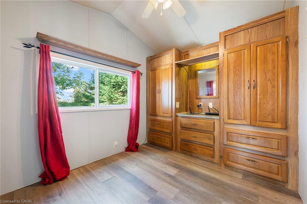 60-495856 10th Line Property Photo 20