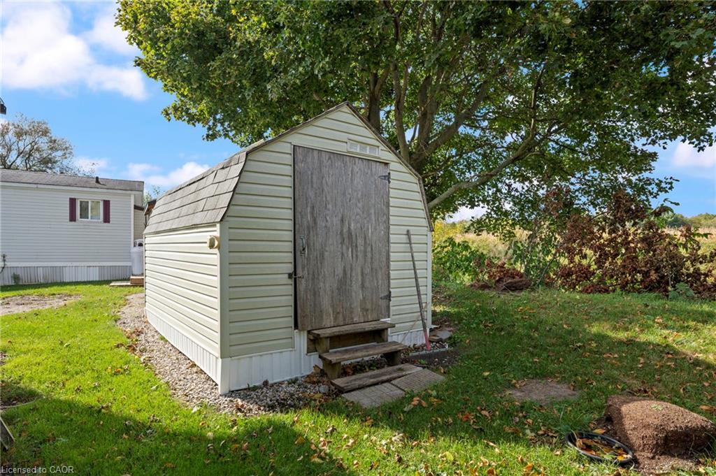 60-495856 10th Line Property Photo 24