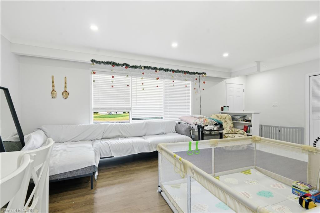 6562 Glengate Street Property Photo 6