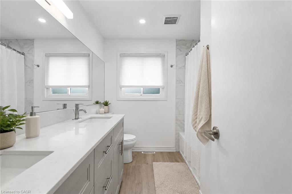 6562 Glengate Street Property Photo 17