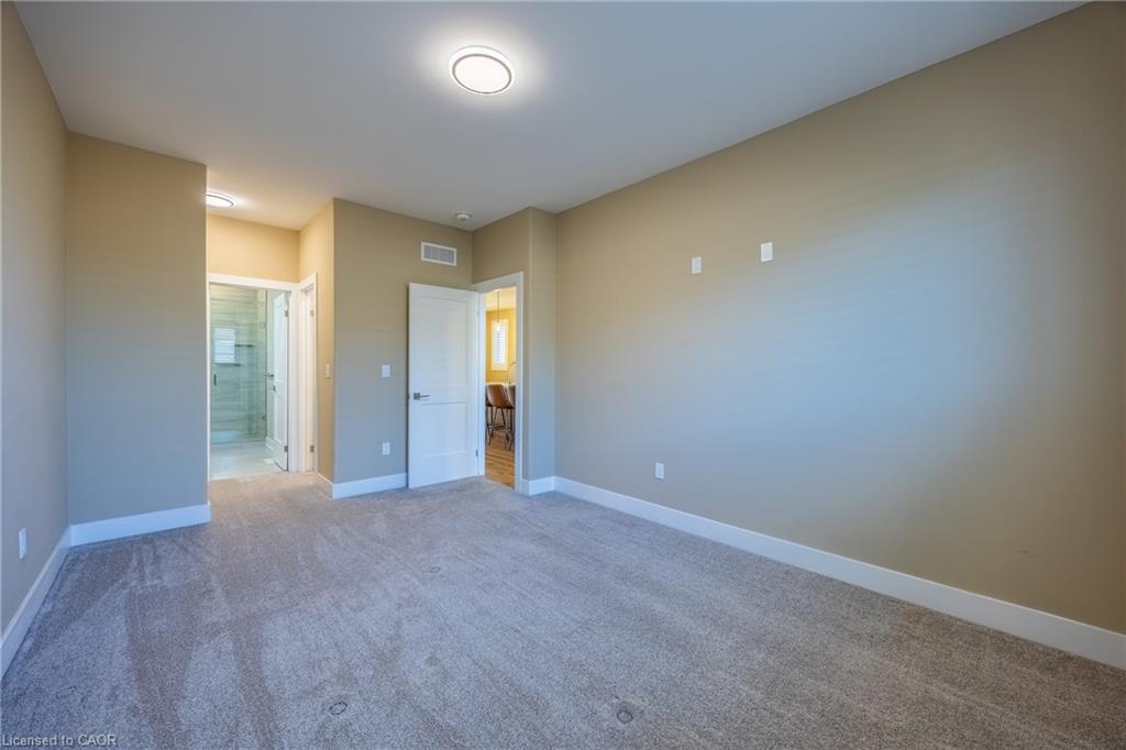 248 Lafayette Street E Property Photo 17