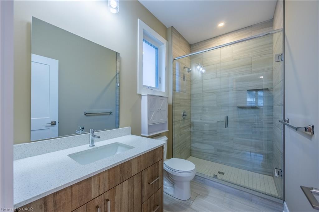 248 Lafayette Street E Property Photo 19