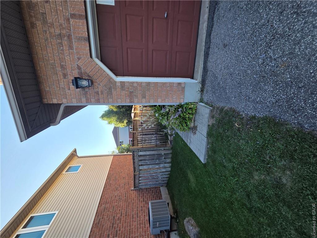 264 Holbeach Court Property Photo 2
