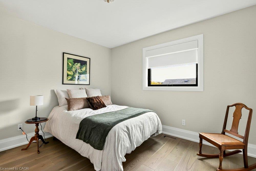 98 Moore Crescent Property Photo 30
