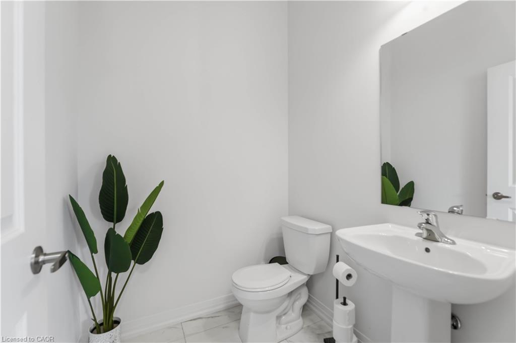 170 Spitfire Drive Property Photo 9