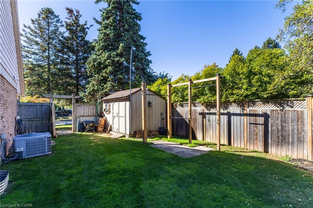 4248 Dunvegan Road Property Photo 45