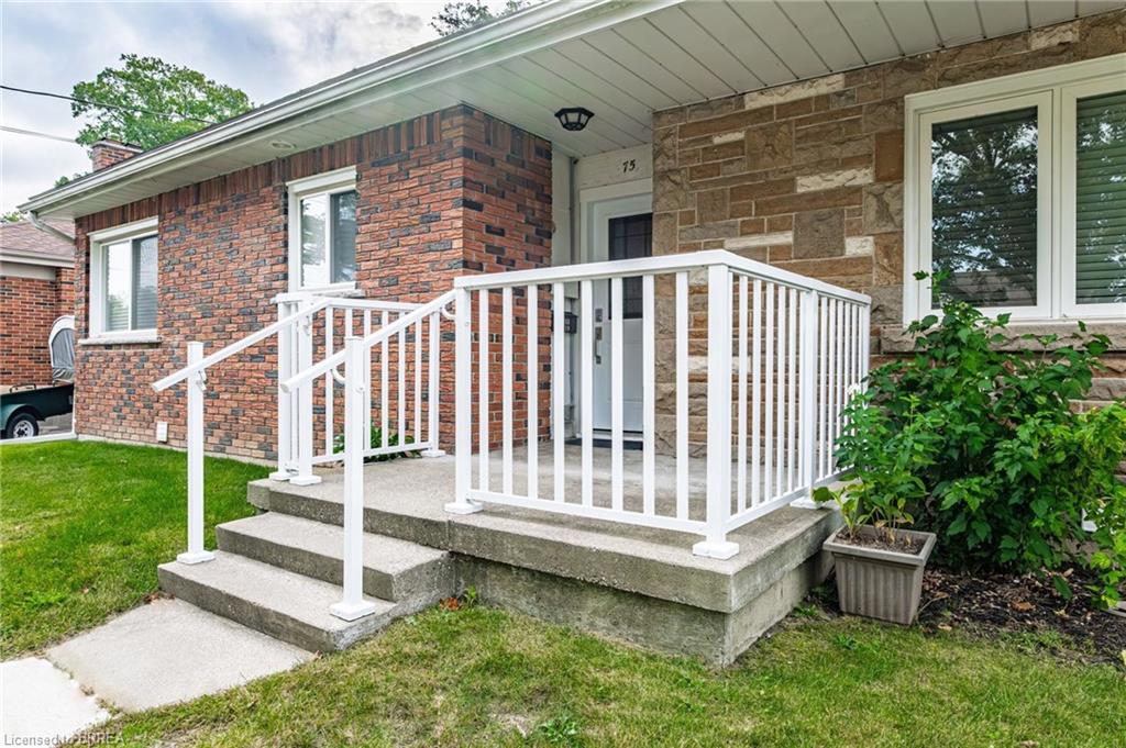 75 Henderson Avenue Property Photo 4