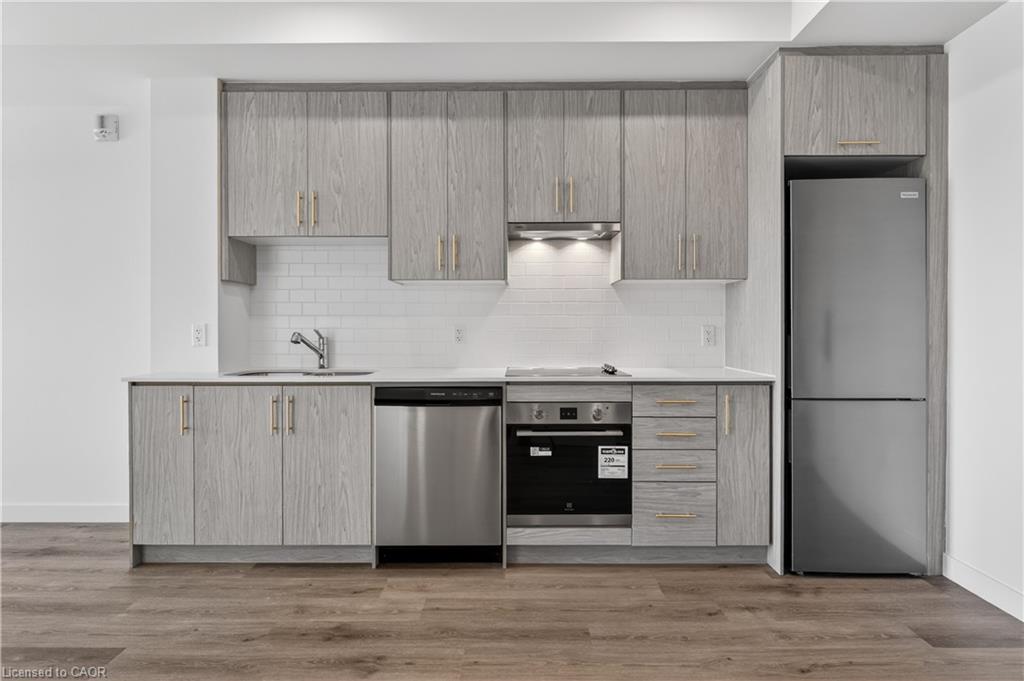 321-461 Green Road Property Photo 9