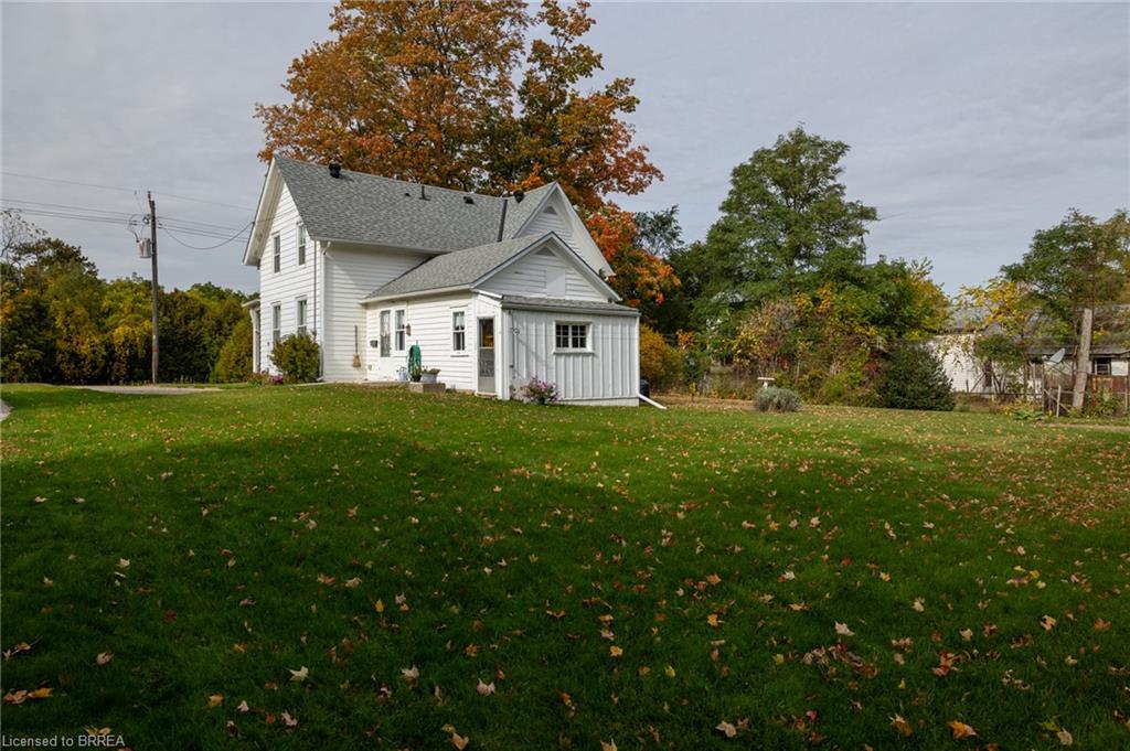 60 Simcoe Street Property Photo 6