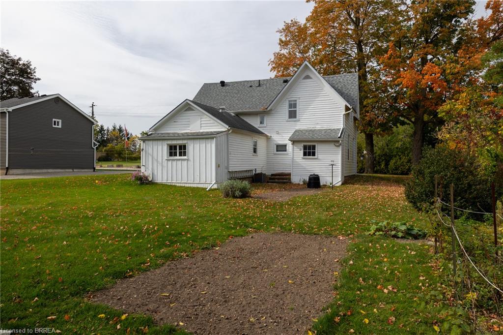 60 Simcoe Street Property Photo 7