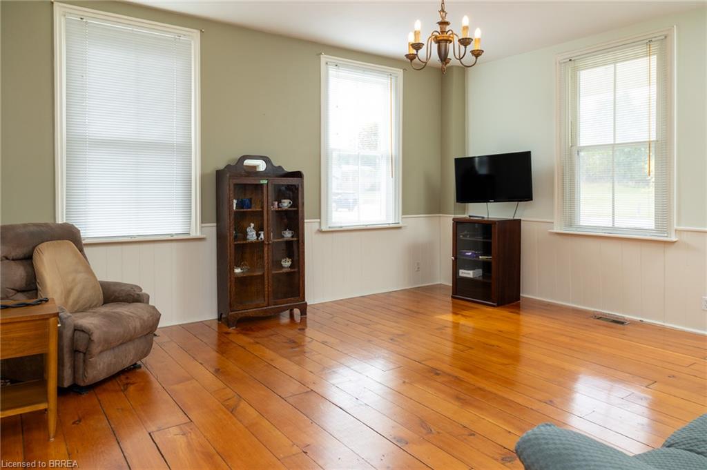 60 Simcoe Street Property Photo 13