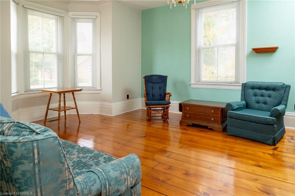 60 Simcoe Street Property Photo 15