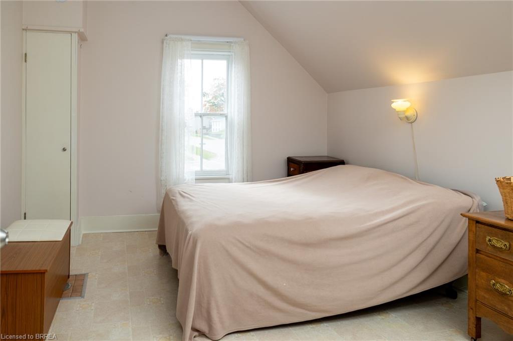 60 Simcoe Street Property Photo 20