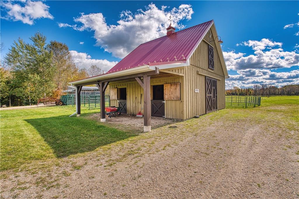 305256 South Line A Property Photo 33