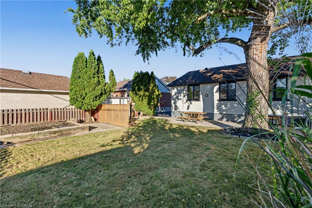 98 Wise Crescent Property Photo 30