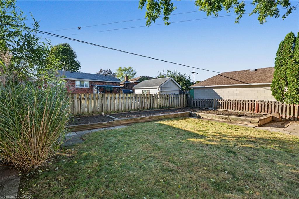 98 Wise Crescent Property Photo 34